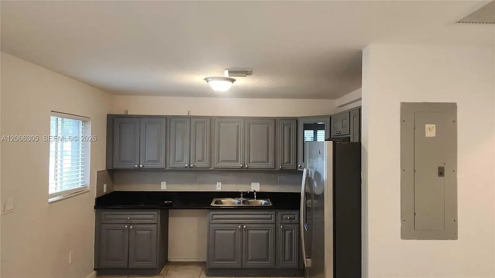 14084 NE 2nd Ave # 14084, Miami FL 33161 photo 2