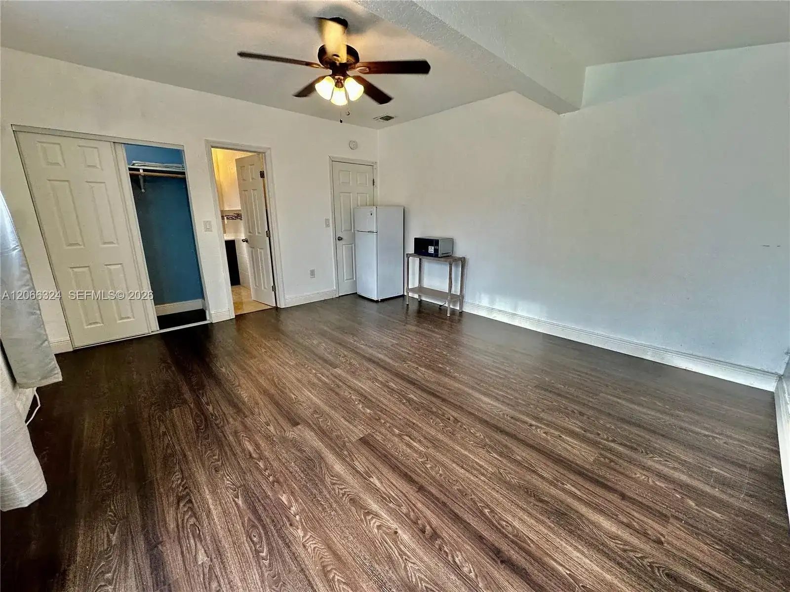6773 Camelia Dr, Miramar FL 33023 photo 2