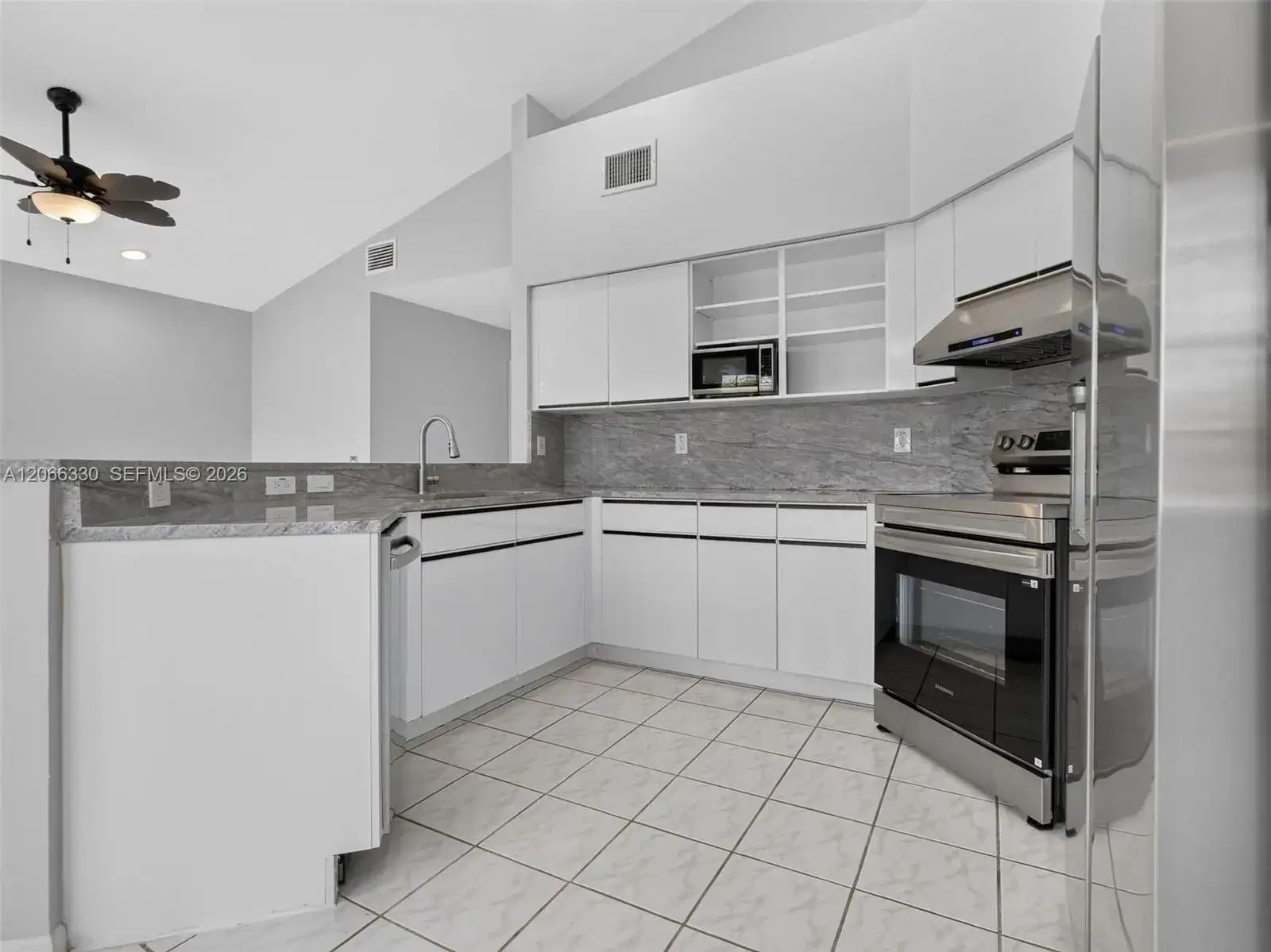 1520 Seabay Rd, Weston FL 33326 photo 2
