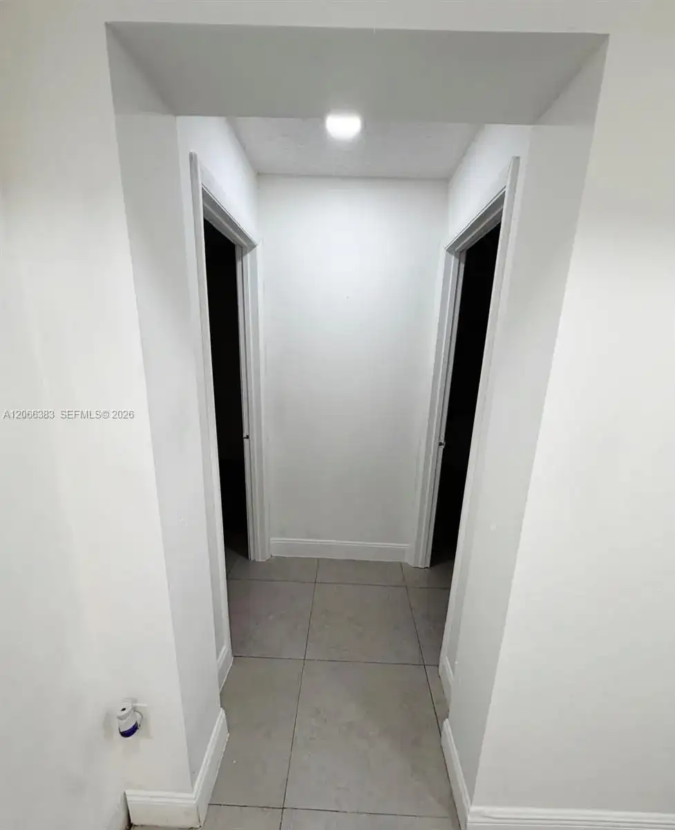 716 SW 11th Ave # B, Homestead FL 33030 photo 4