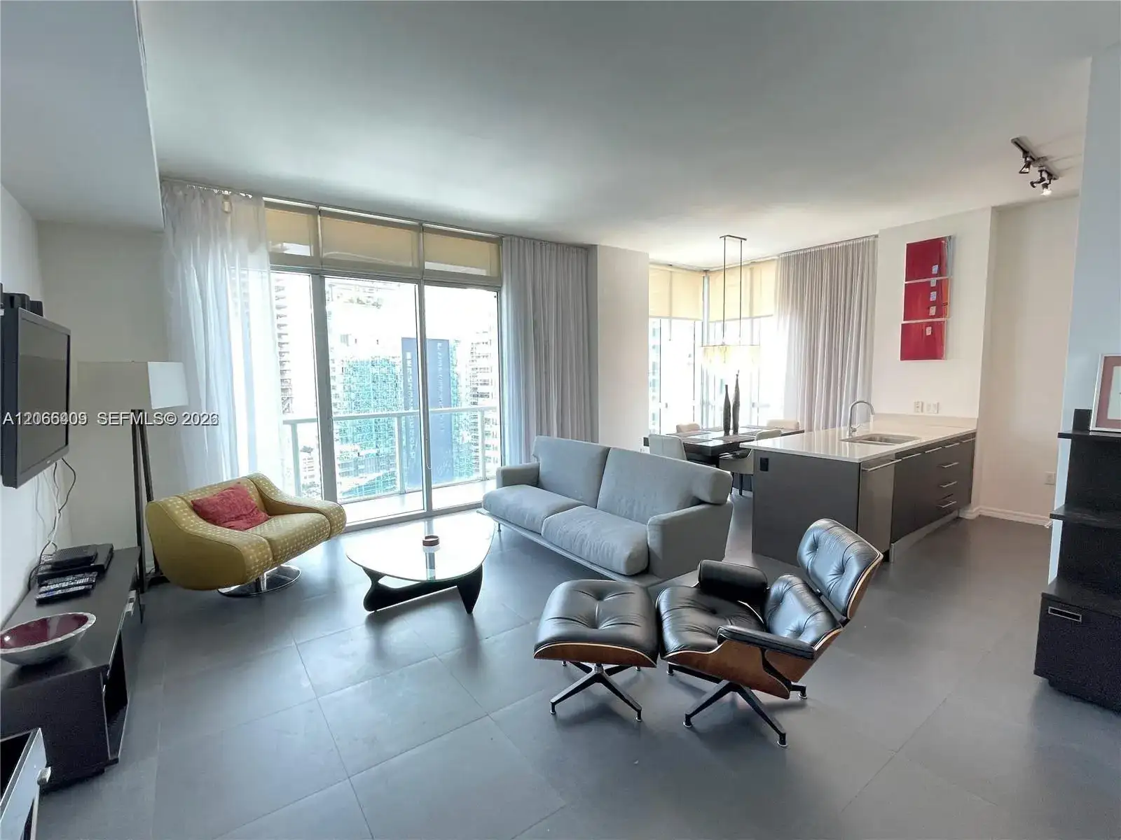 55 SE 6th St # 4102, Miami FL 33131 photo 2