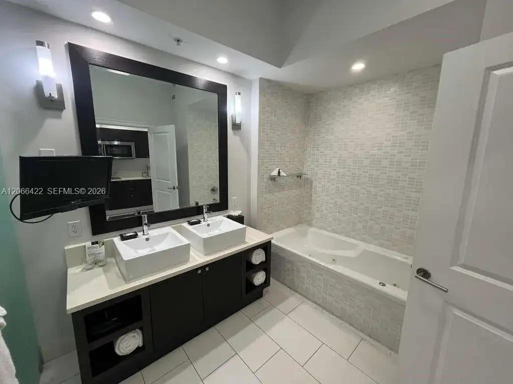 5300 NW 87th Ave # 307, Doral FL 33178 photo 3