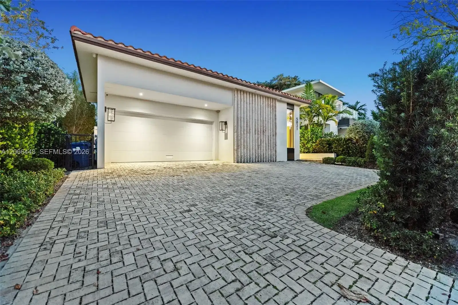 5831 Alton Rd, Miami Beach FL 33140 photo 2