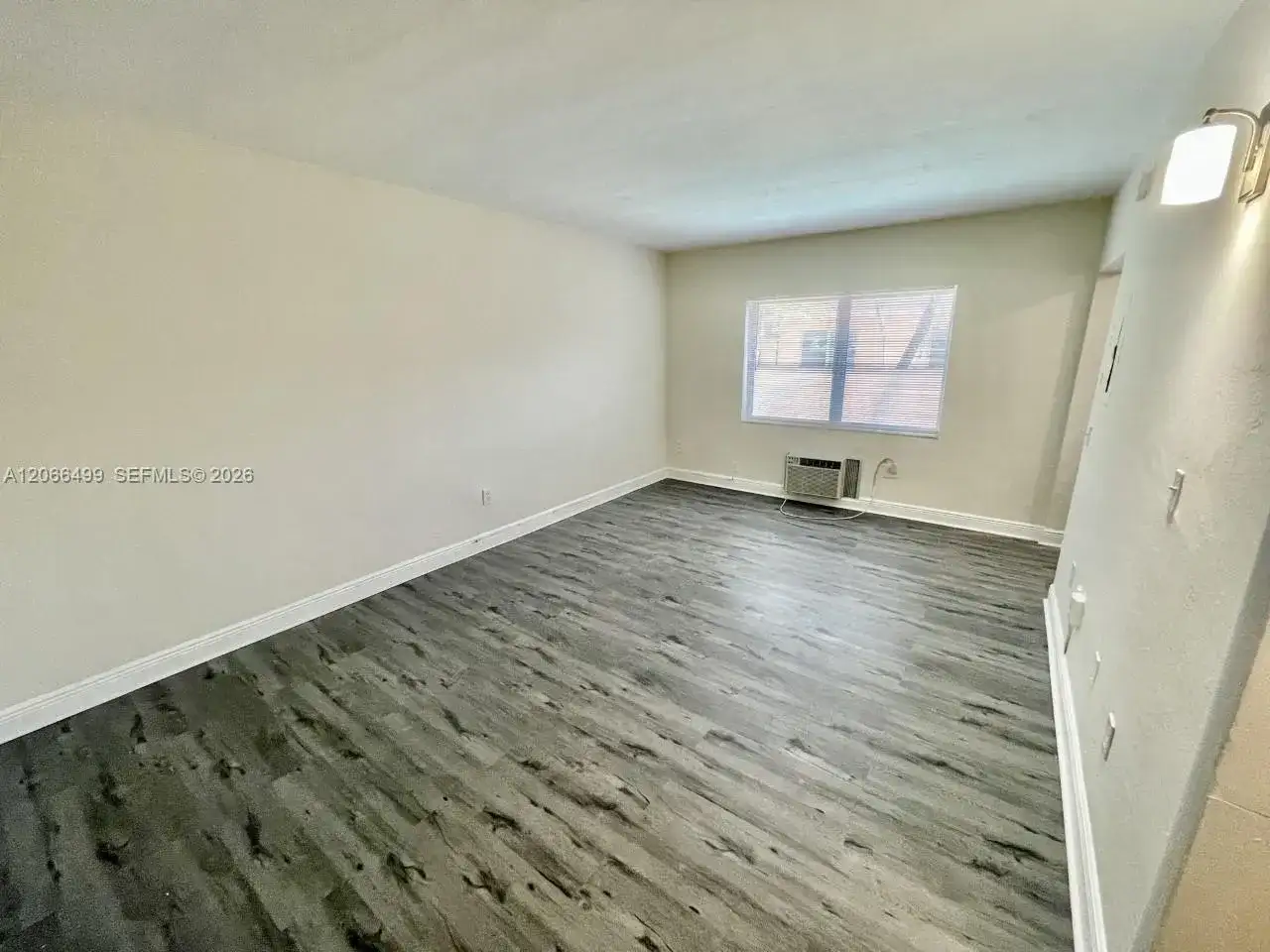218 Santillane Ave # 21, Coral Gables FL 33134 photo 4