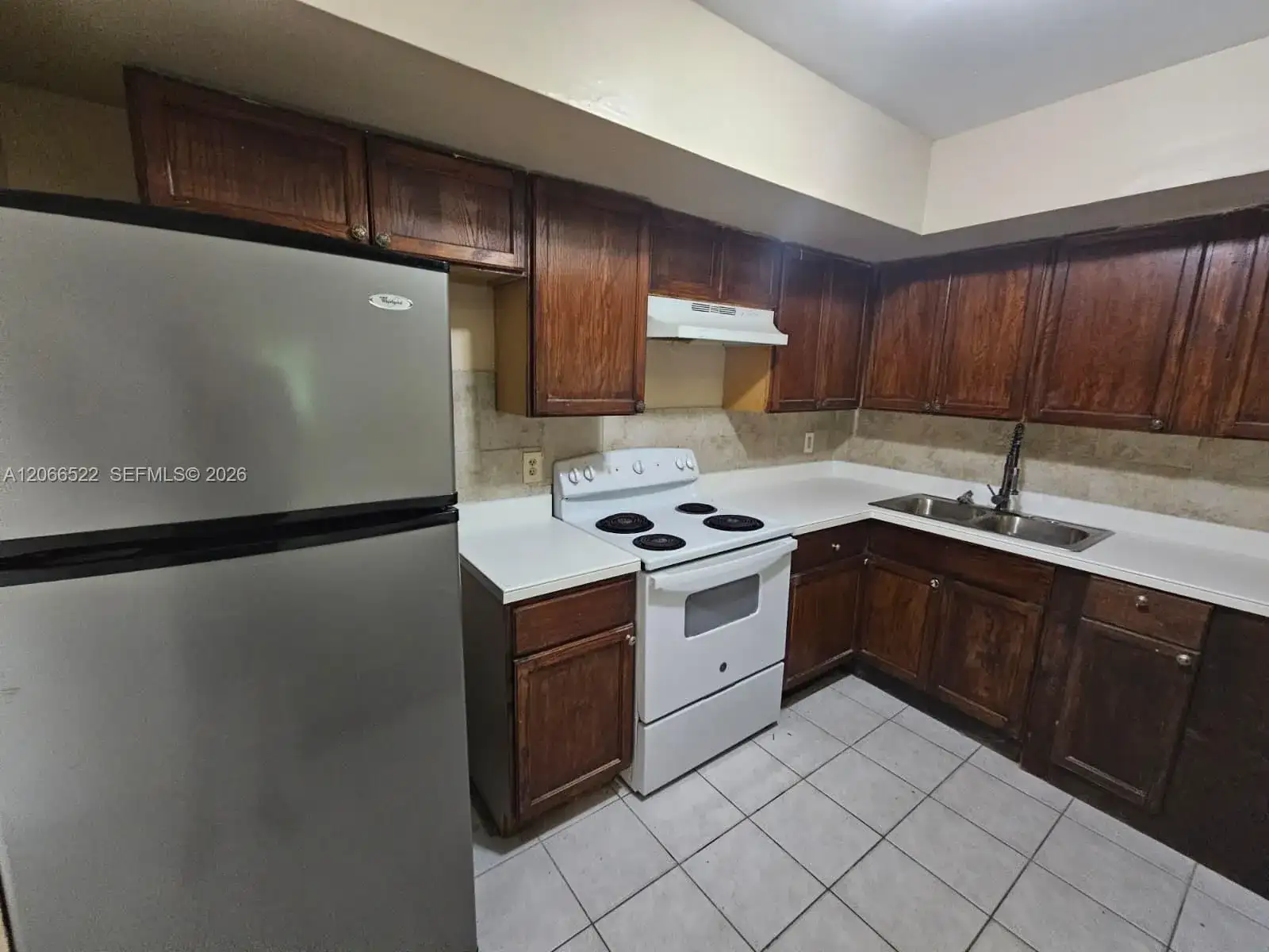 954 SW 74th Ave, North Lauderdale FL 33068 photo 4