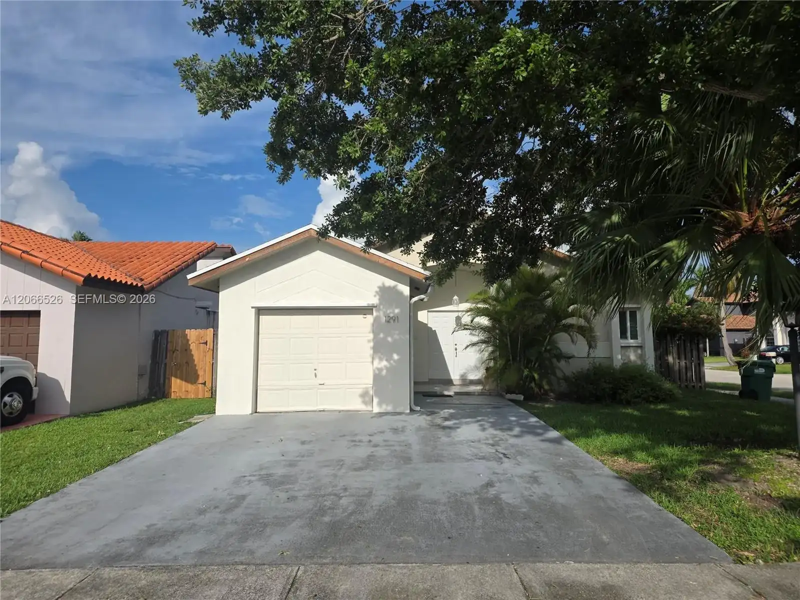 1291 SW 139th Pl, Miami FL 33184 photo 2
