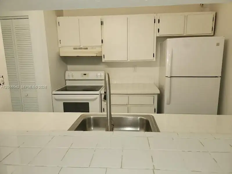 7071 SW 129th Ave # 4, Miami FL 33183 photo 4