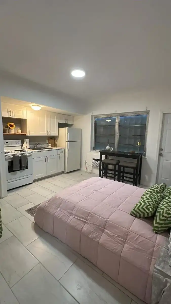 1293 NE 109th St # 3, Miami FL 33161 photo 2