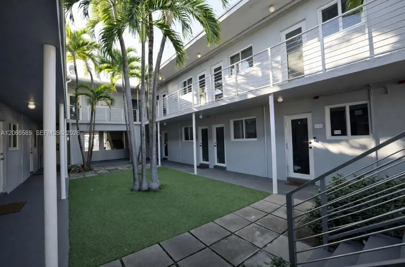 5305 Biscayne Blvd # 207, Miami FL 33137 photo 3