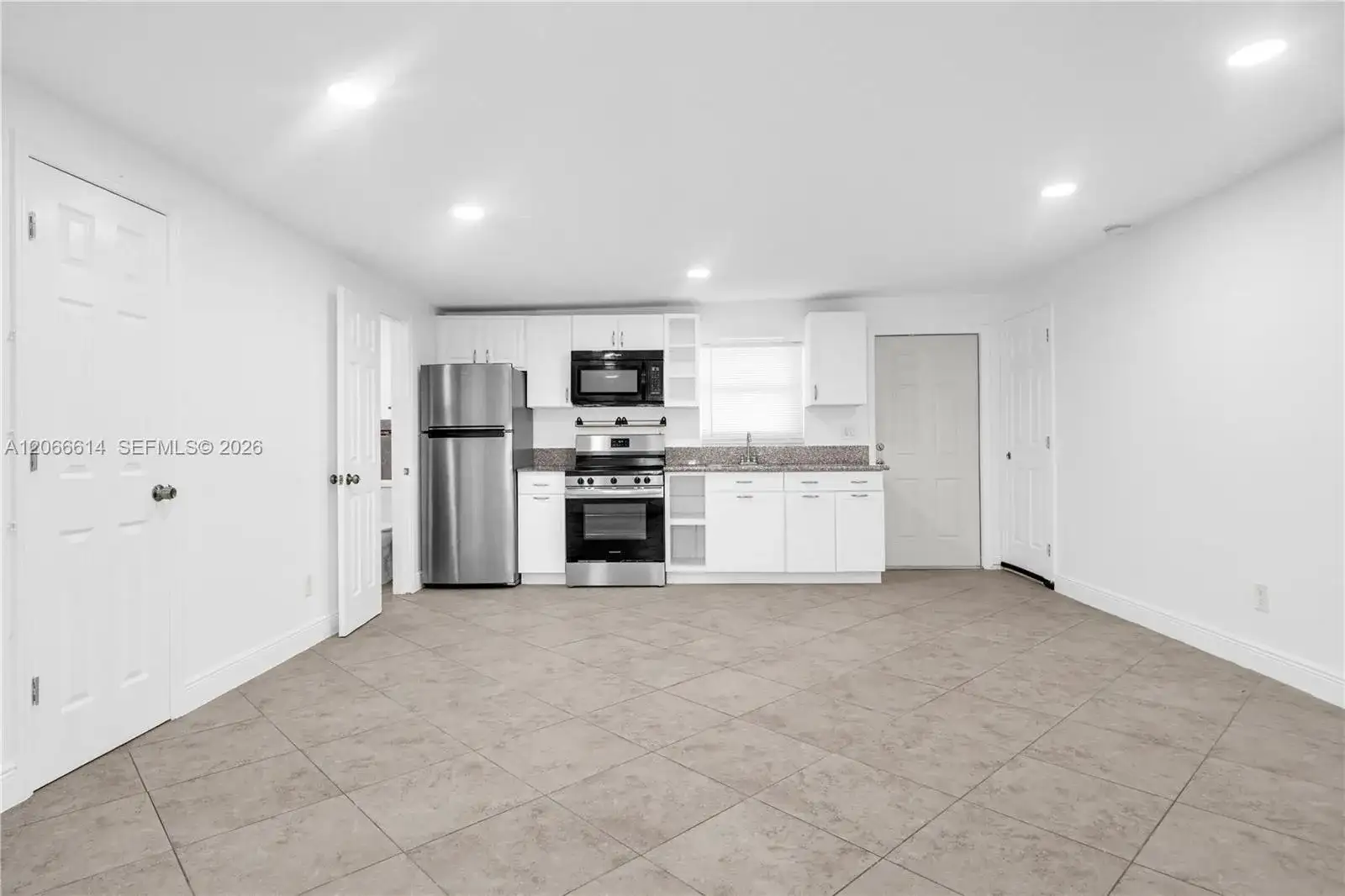1041 NE 9th ave # A1, Fort Lauderdale FL 33304 photo 5