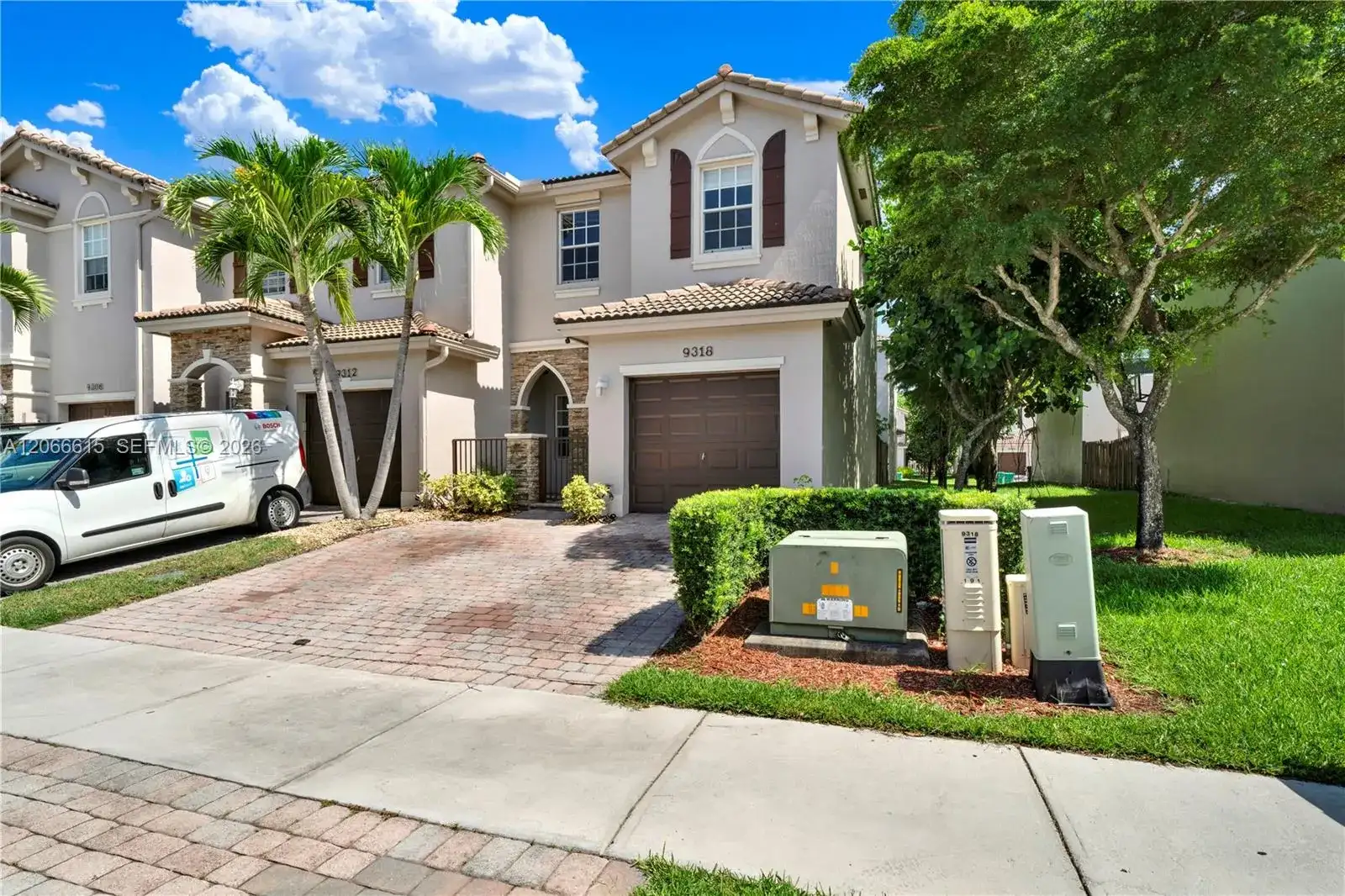 9318 SW 220th St, Cutler Bay FL 33190 photo 4