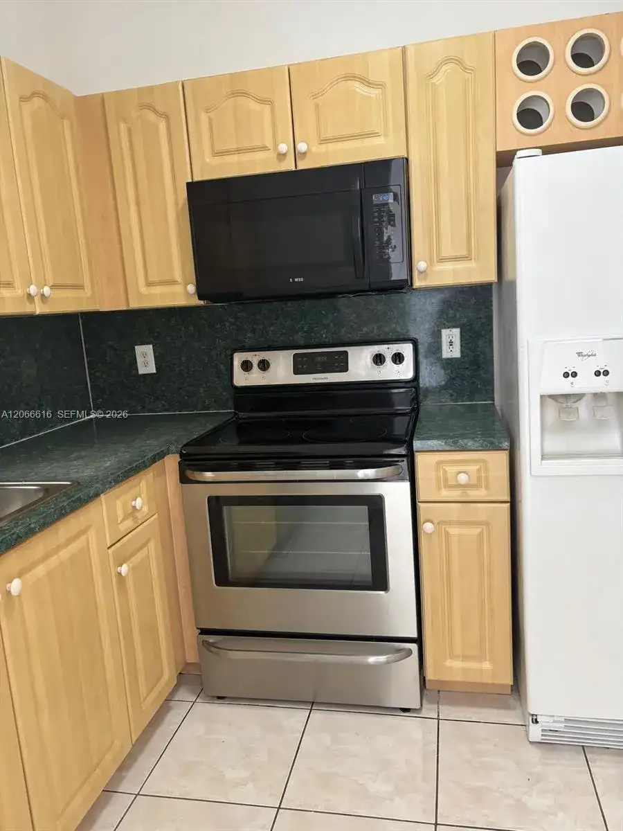 2953 W 80th St # 204, Hialeah FL 33018 photo 2