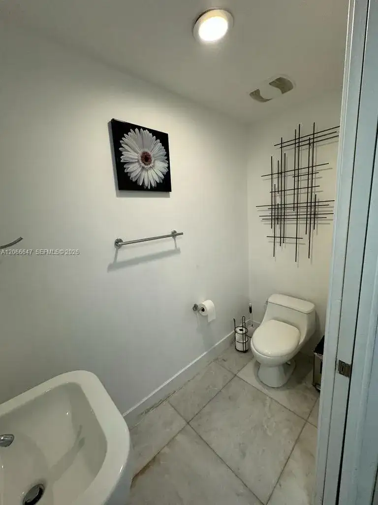 1040 Biscayne Blvd # 1505, Miami FL 33132 photo 5