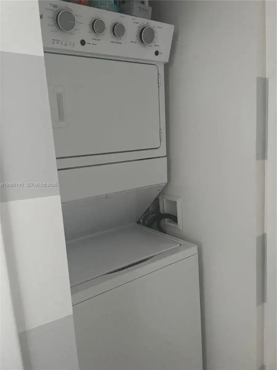 475 Brickell Ave # 2511, Miami FL 33131 photo 4