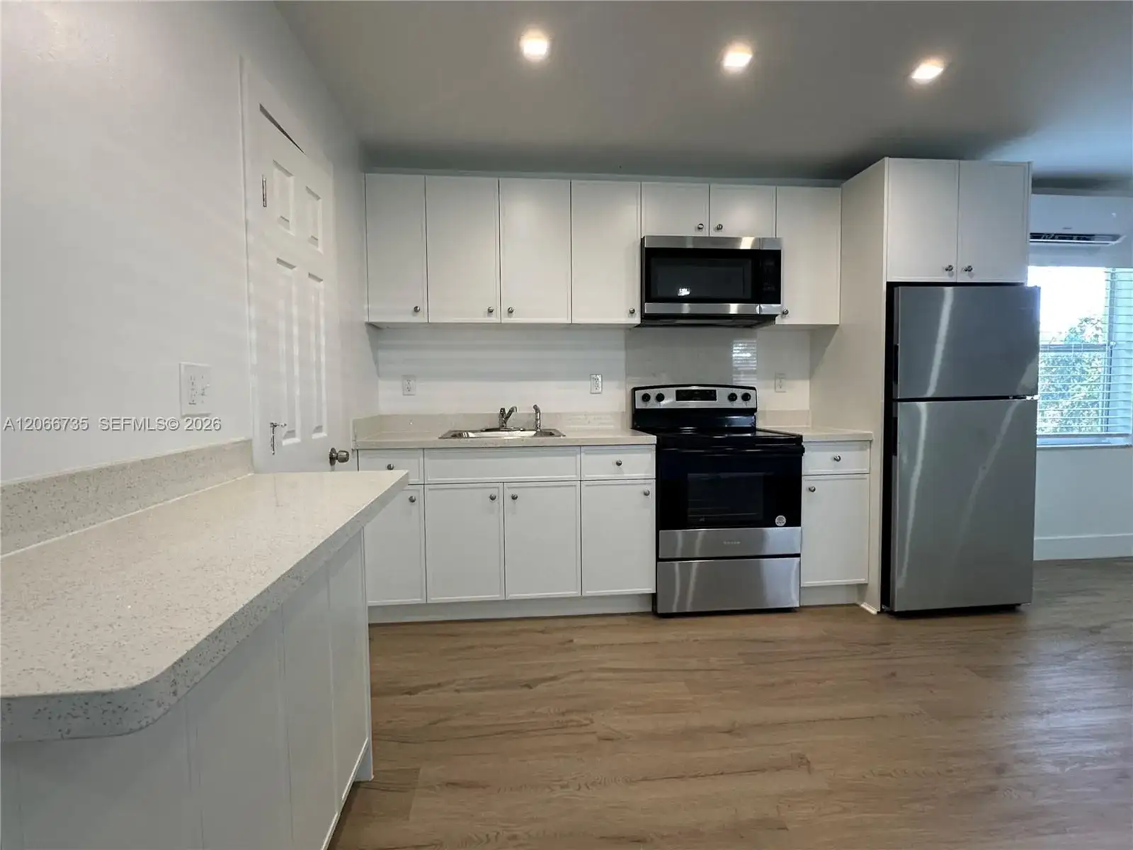 1413 N Dixie Hwy # 5, Fort Lauderdale FL 33304 photo 4