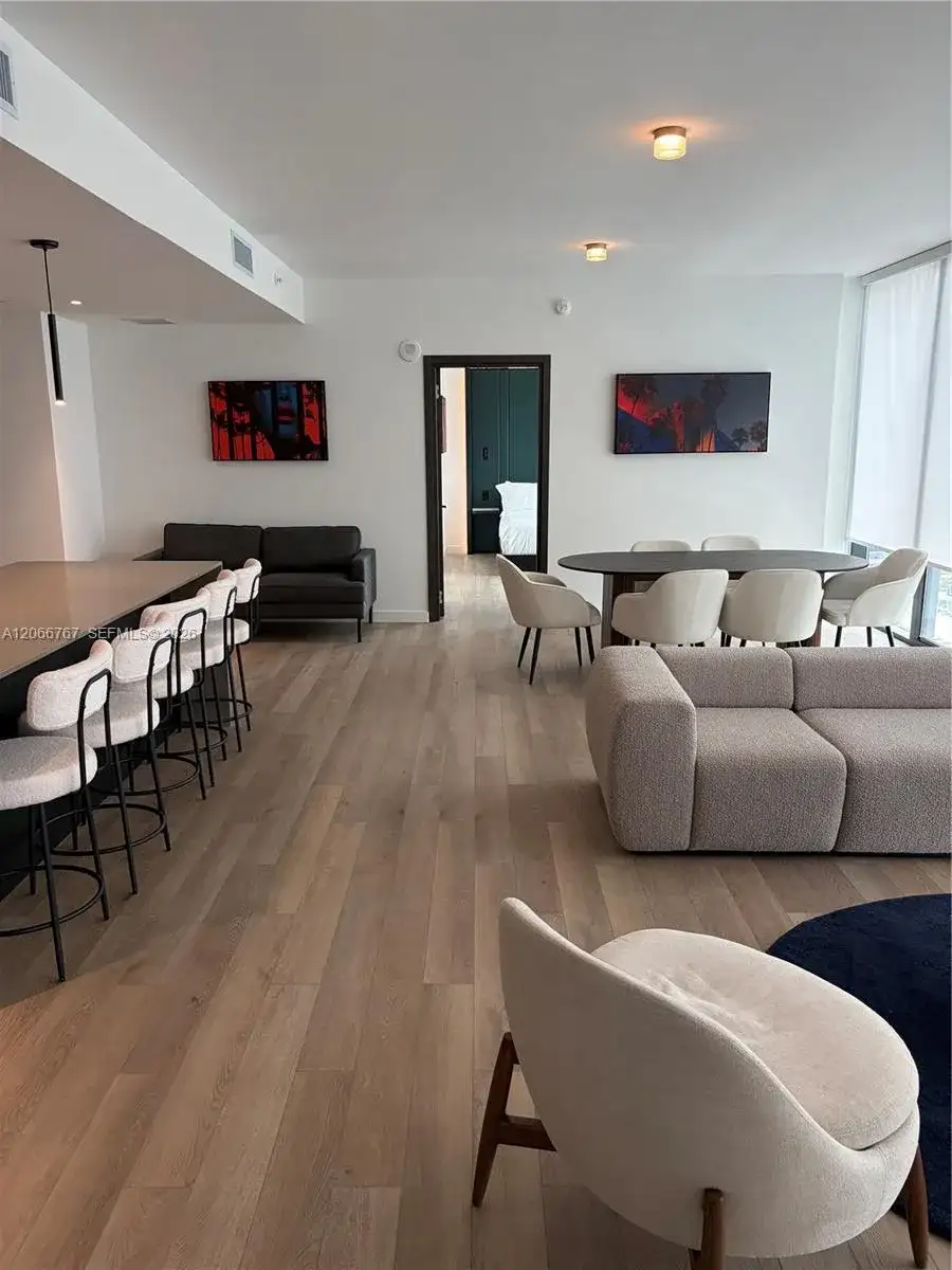 20 NE 11 Street # 1701, Miami FL 33132 photo 4