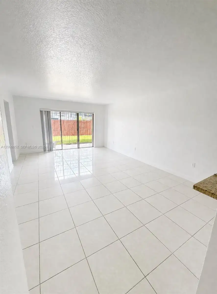 8460 SW 154th Cir Ct # 111, Miami FL 33193 photo 2