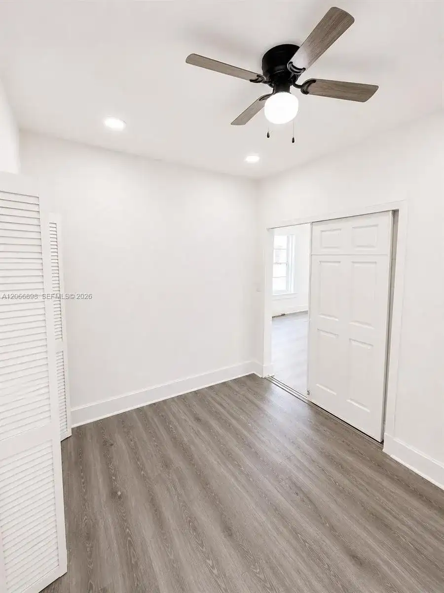1319 Meridian Ave # 204, Miami Beach FL 33139 photo 5