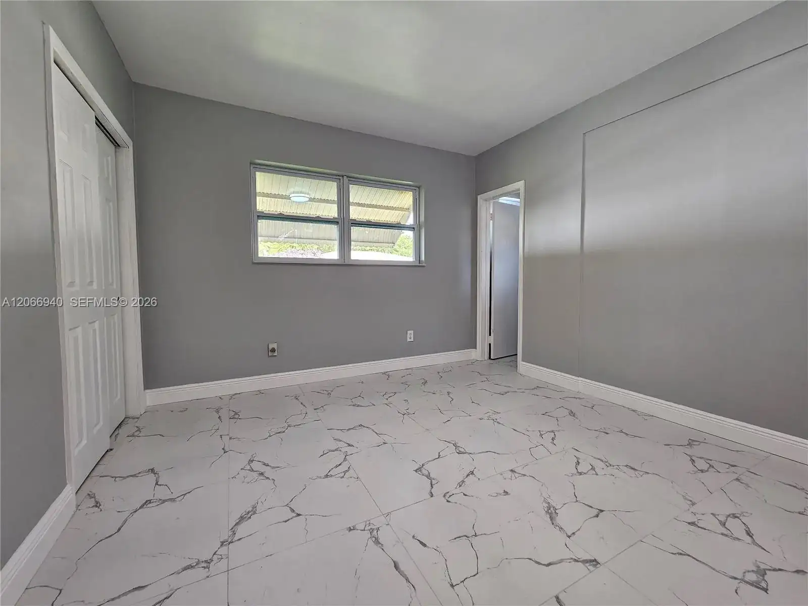 1929 NE 176th St, North Miami Beach FL 33162 photo 5