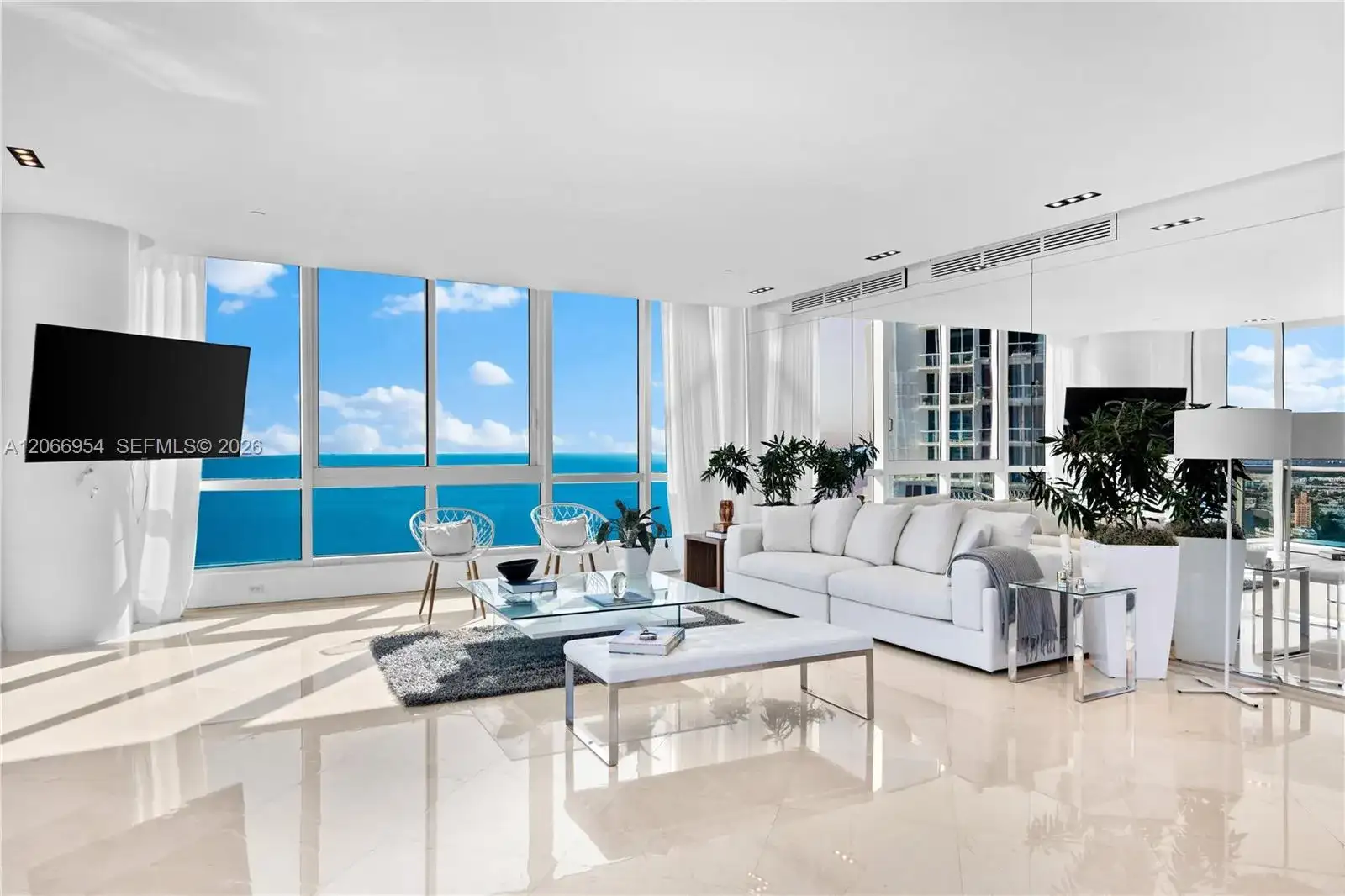 100 S Pointe Dr # 3207, Miami Beach FL 33139 photo 3