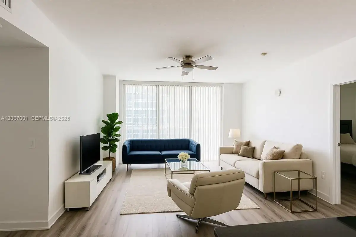 79 SW 12th St, Miami FL 33130 photo 4