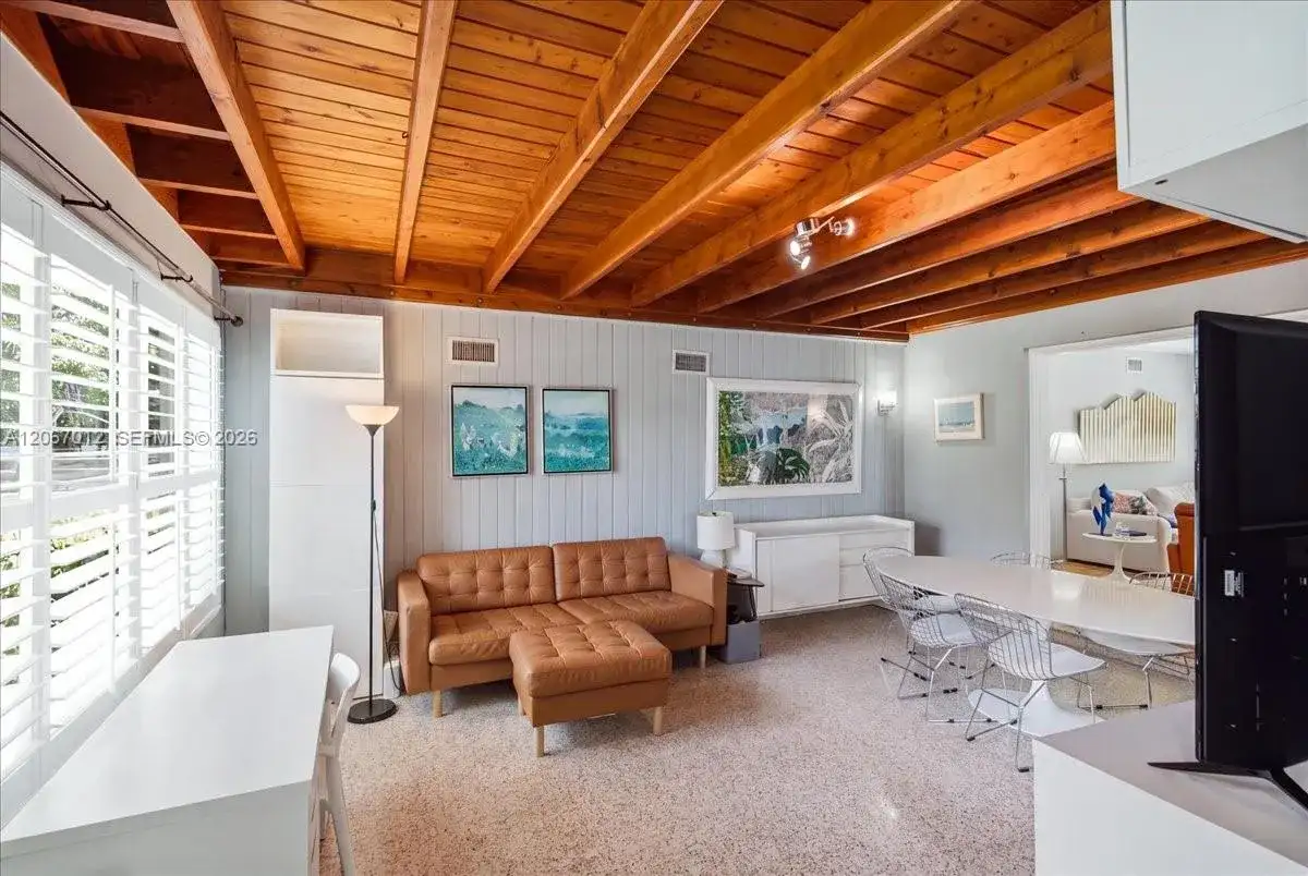 155 SW 28th Rd, Miami FL 33129 photo 4