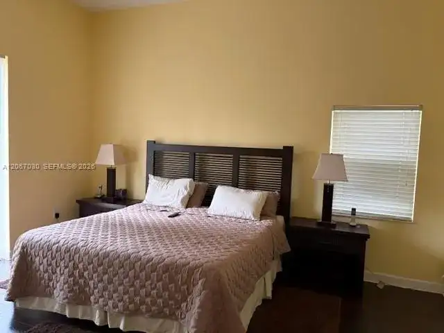 11351 NW 64th Ter, Doral FL 33178 photo 5
