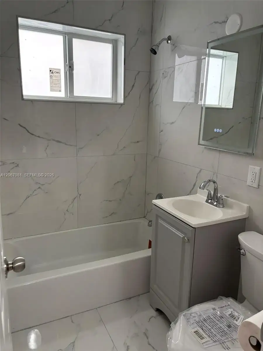 2358 NW 58th St, Miami FL 33142 photo 4