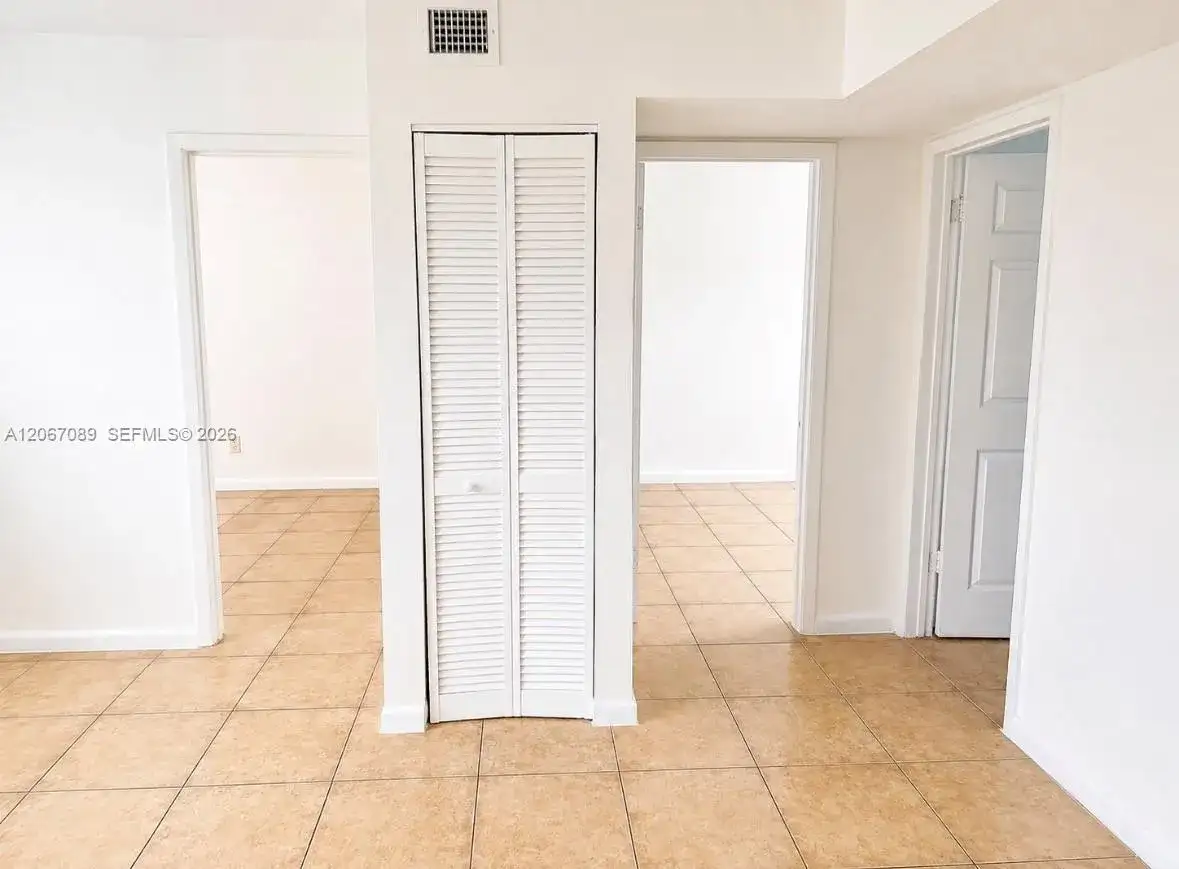272 SW 3rd St # D, Deerfield Beach FL 33441 photo 4