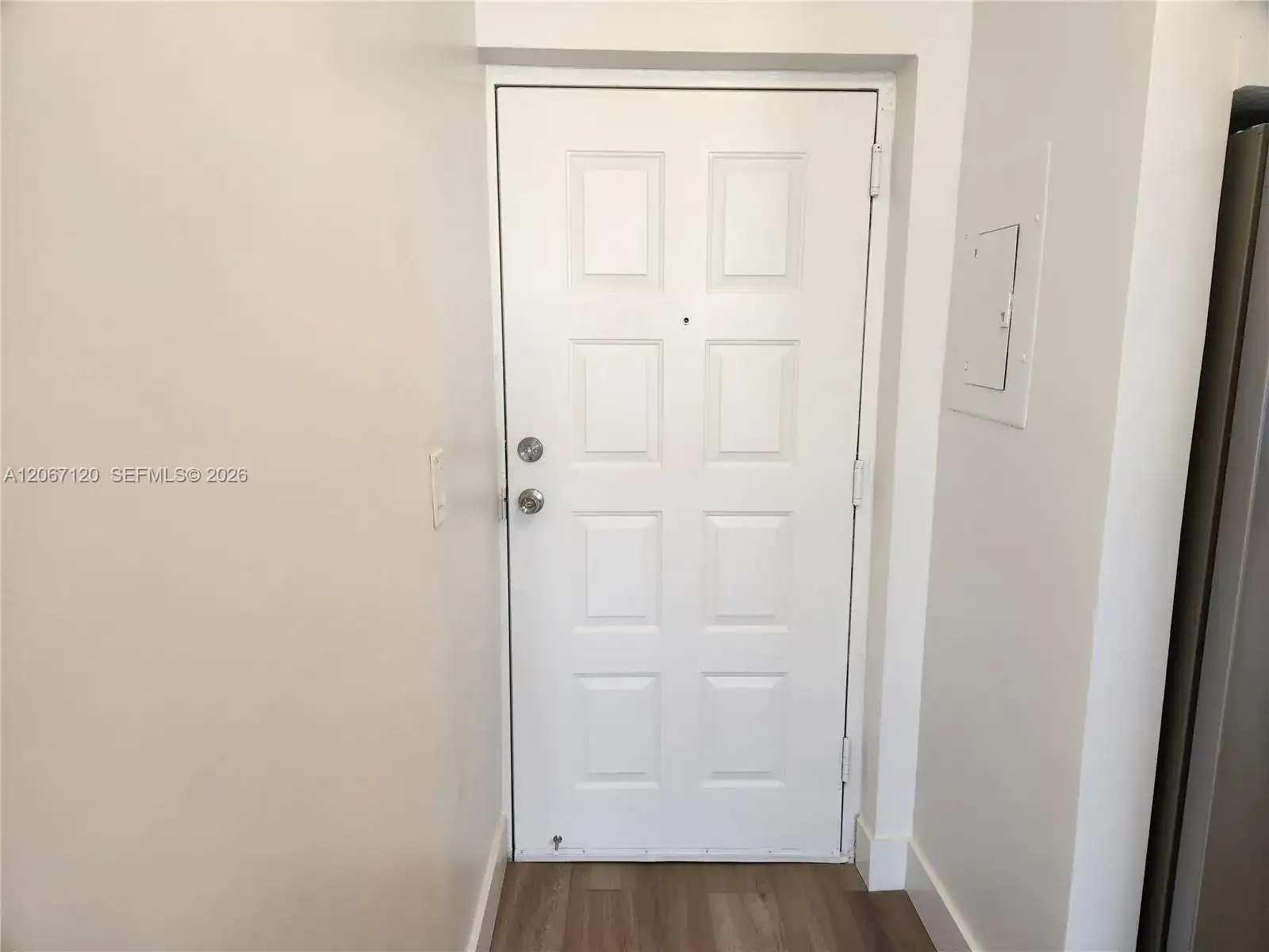 8075 NW 7th St # 420, Miami FL 33126 photo 4