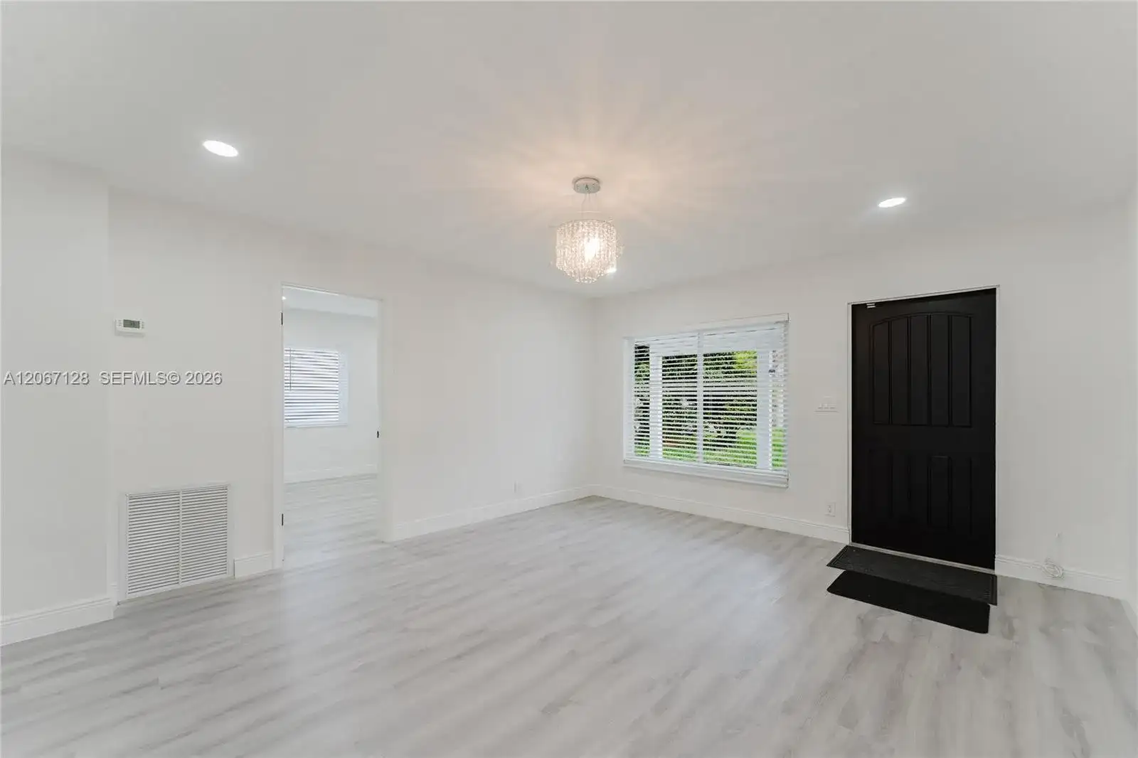 481 NE 51st St, Oakland Park FL 33334 photo 5