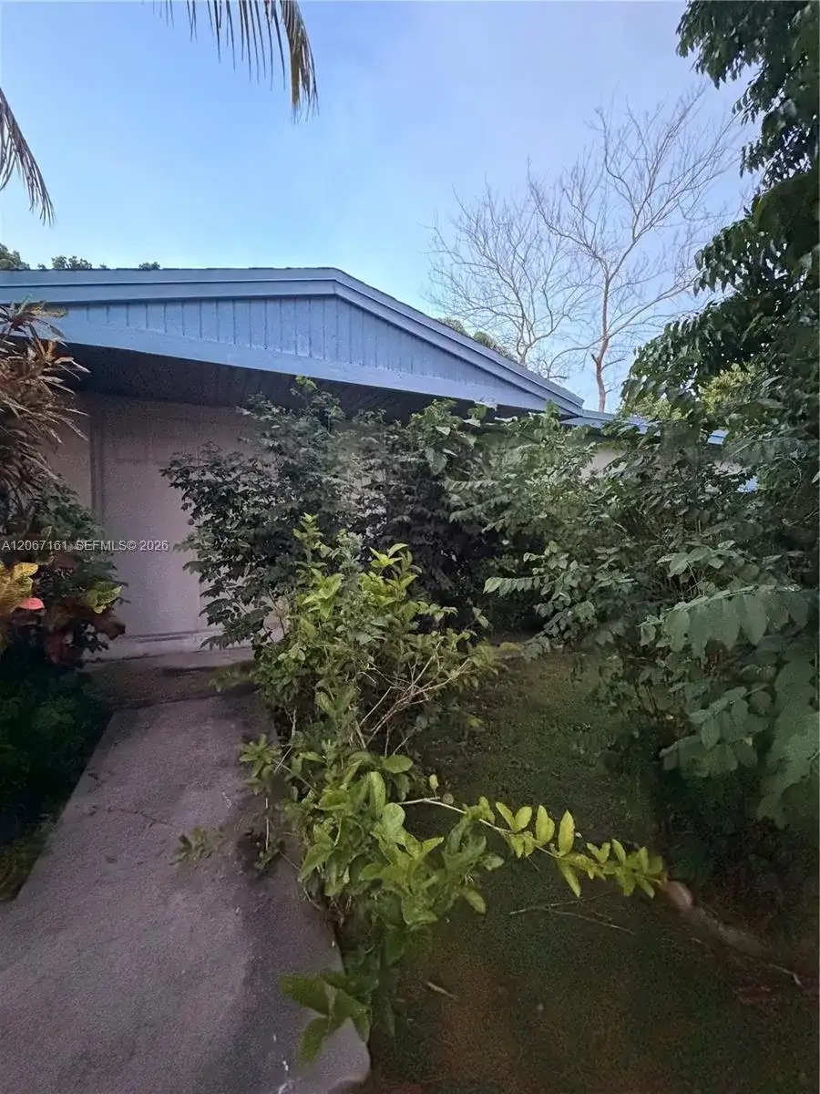 15005 SW 305th terrace, Homestead FL 33033 photo 2