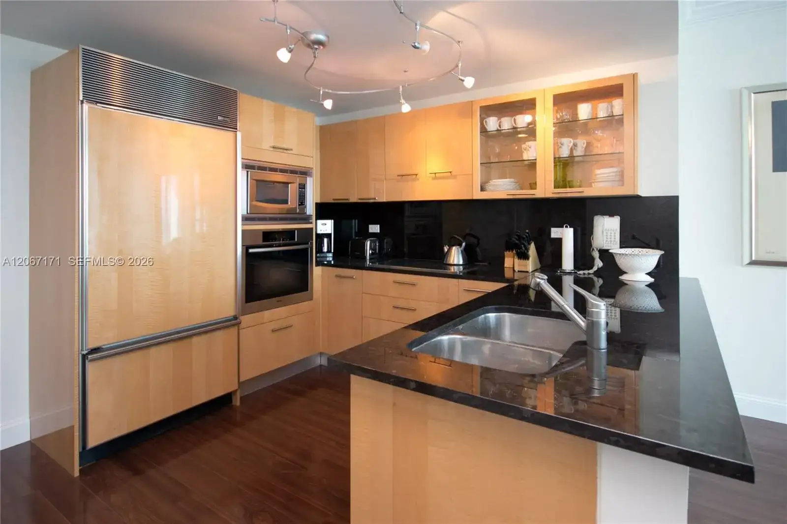 6799 Collins Ave # 1103, Miami Beach FL 33141 photo 4