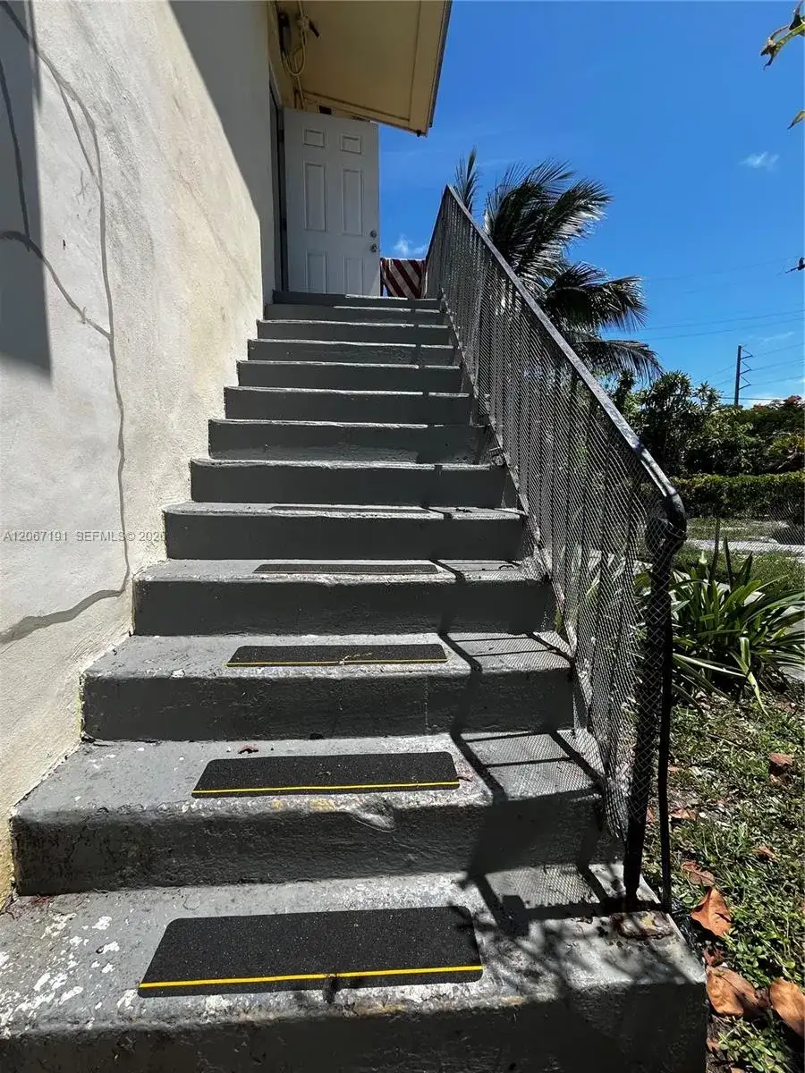 5926 Wiley St # 3, Hollywood FL 33023 photo 3