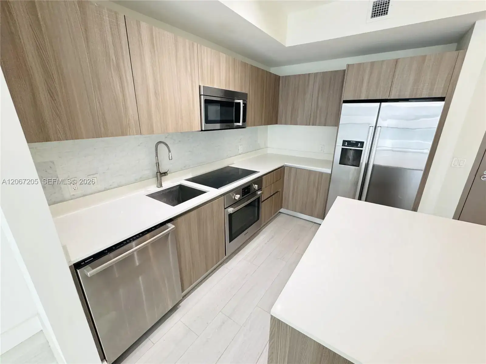 201 SW 17th Rd # 603, Miami FL 33129 photo 2
