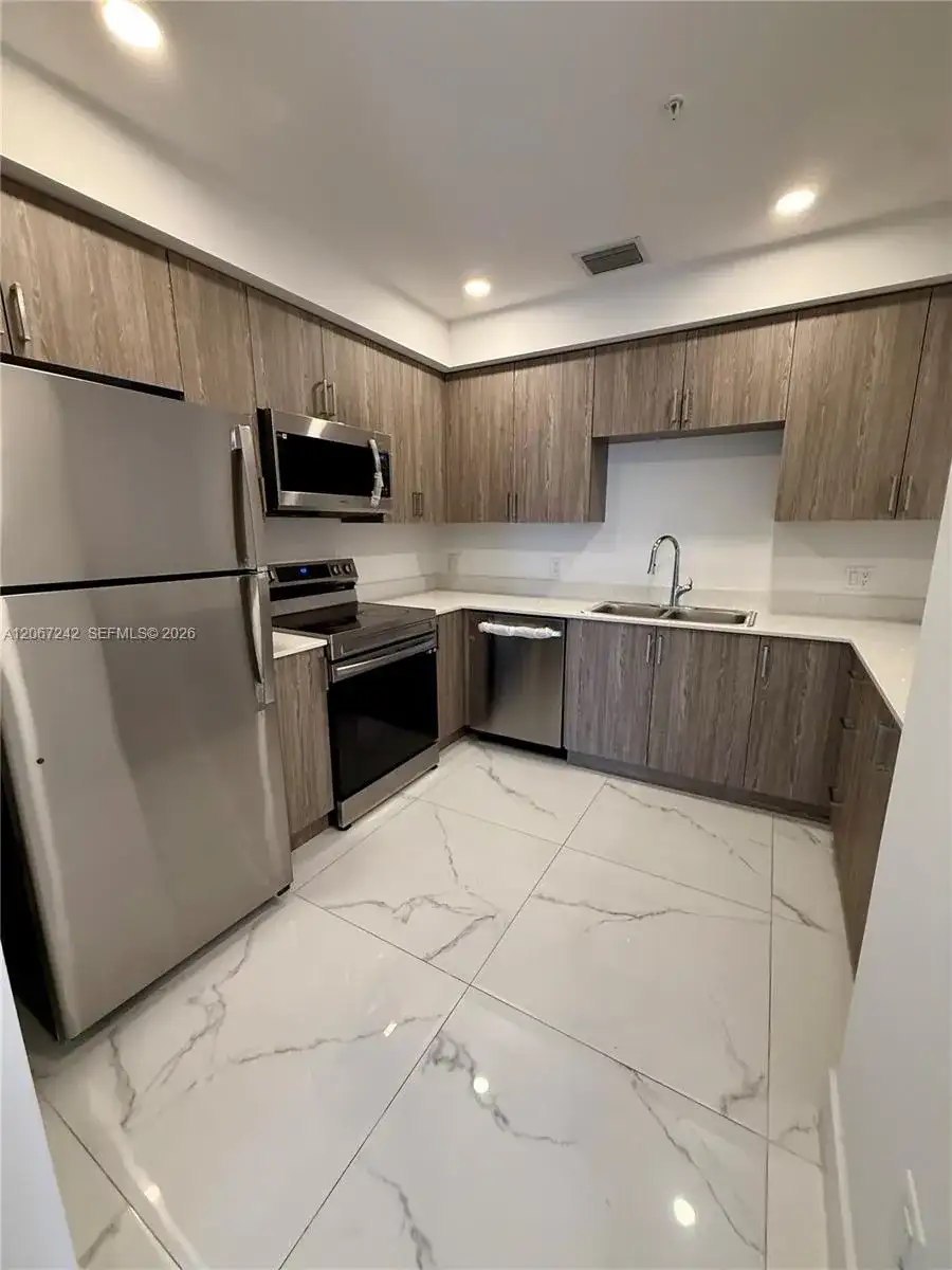 11150 NW 82nd St # 308, Doral FL 33178 photo 4