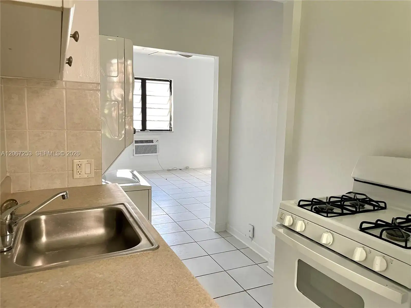 411 Meridian Ave # 7, Miami Beach FL 33139 photo 3