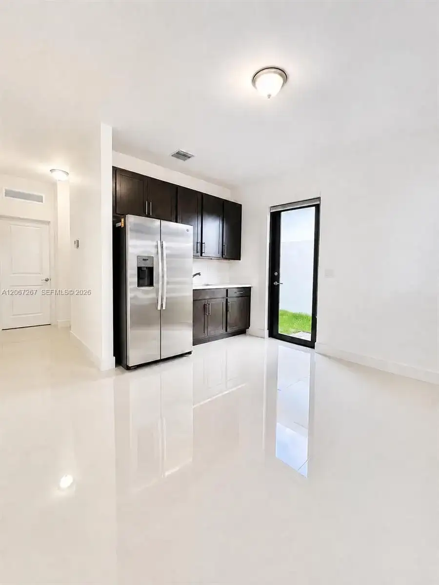 14602 SW 23th Ter, Miami FL 33175 photo 4