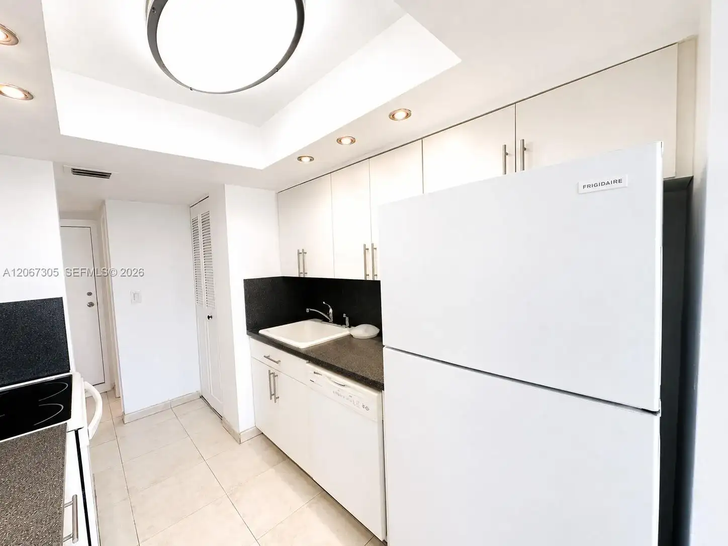 250 174th St # 115, Sunny Isles Beach FL 33160 photo 4