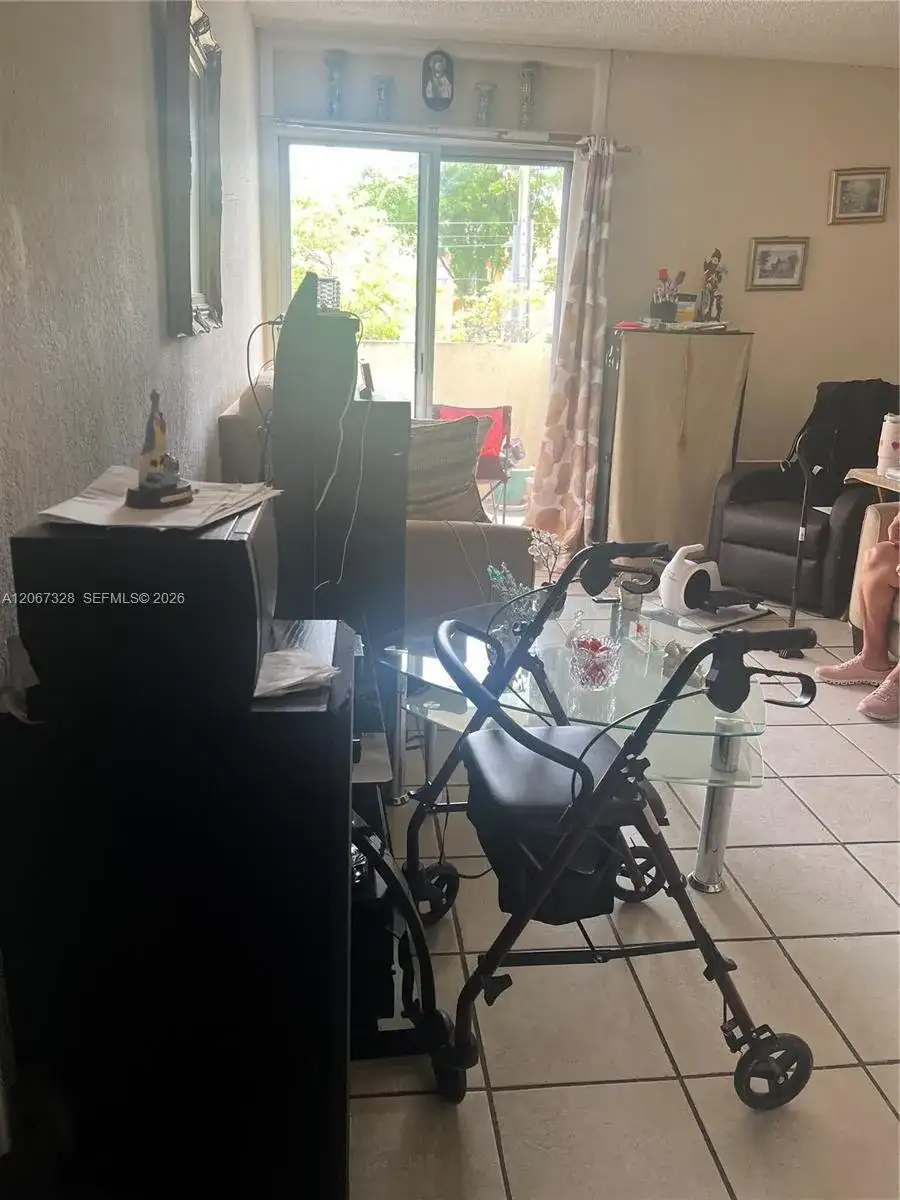 801 NW 47th Ave # 216W, Miami FL 33126 photo 5