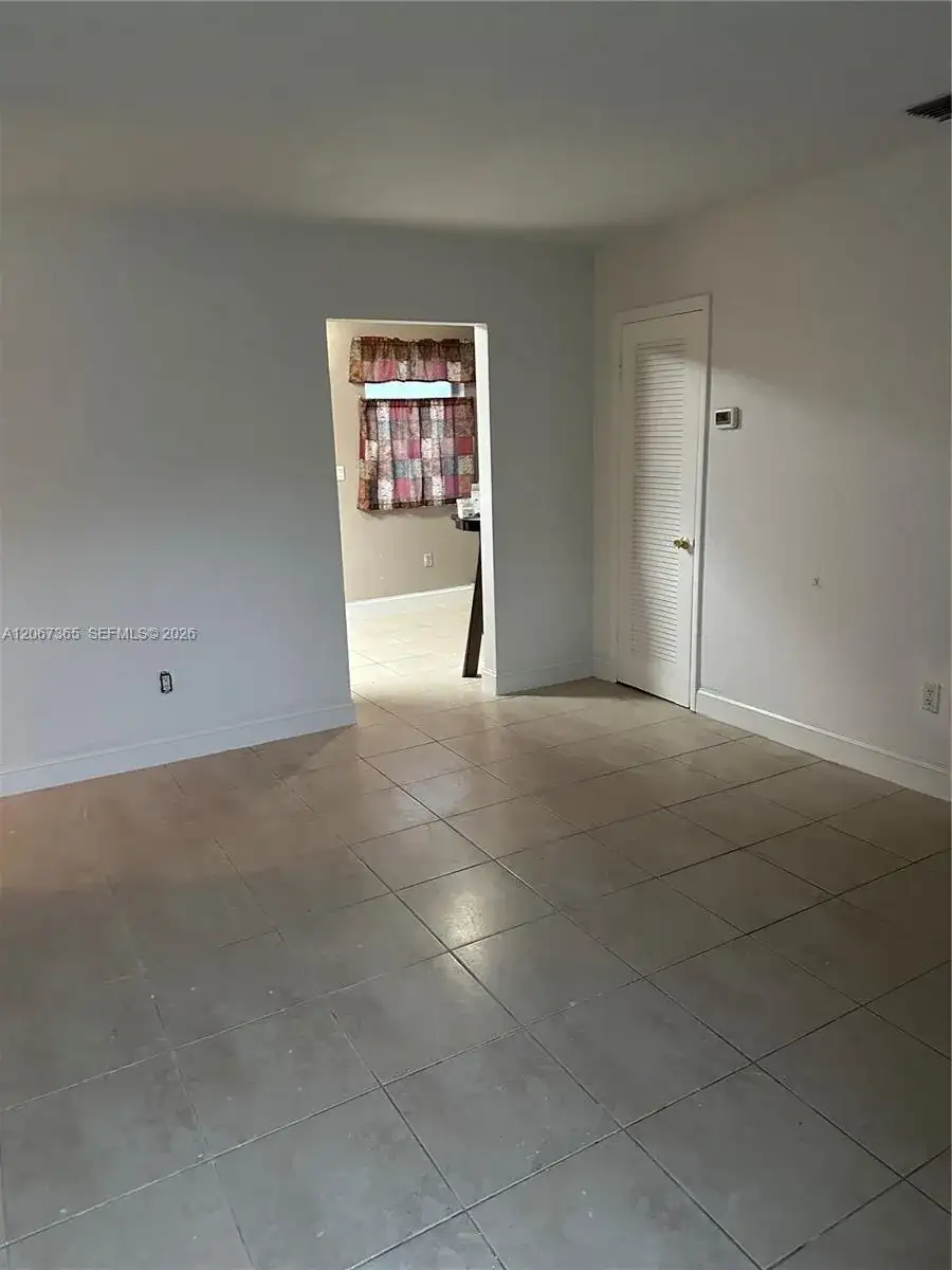 53 NW 169th St # 53, North Miami Beach FL 33169 photo 3