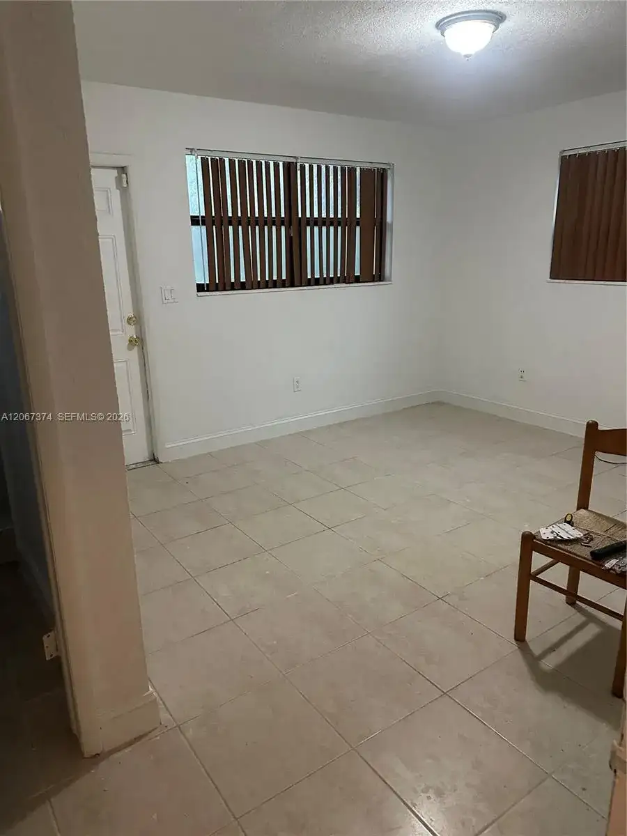 55 NW 169th St # 55, North Miami Beach FL 33169 photo 5