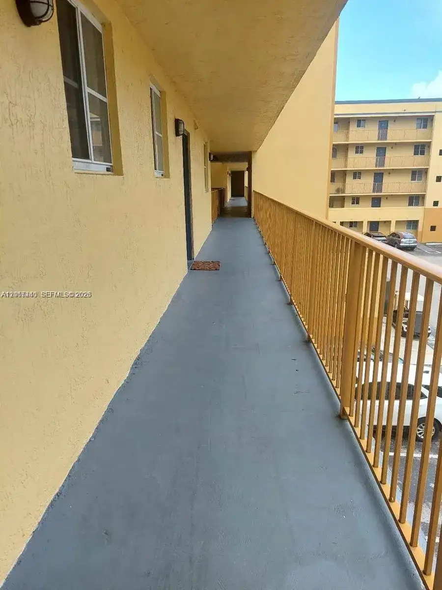 14931 SW 82nd Ln # 301, Miami FL 33193 photo 2