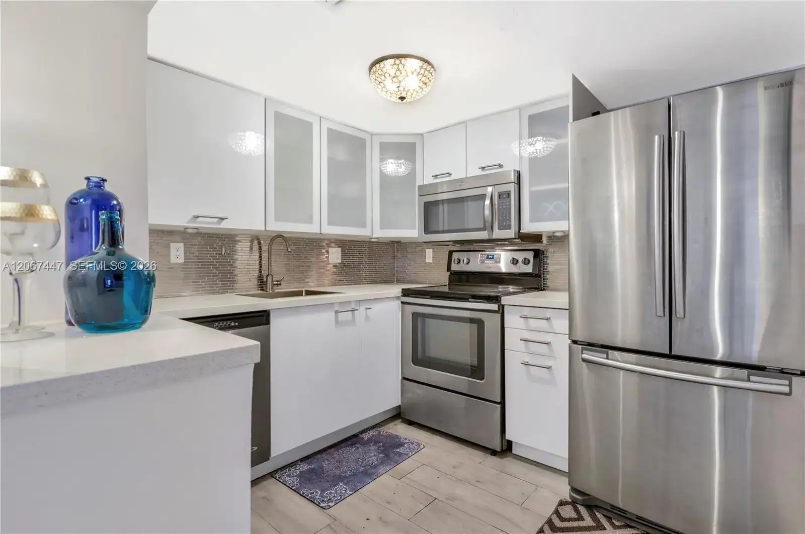 2600 Collins Ave # 204, Miami Beach FL 33140 photo 4