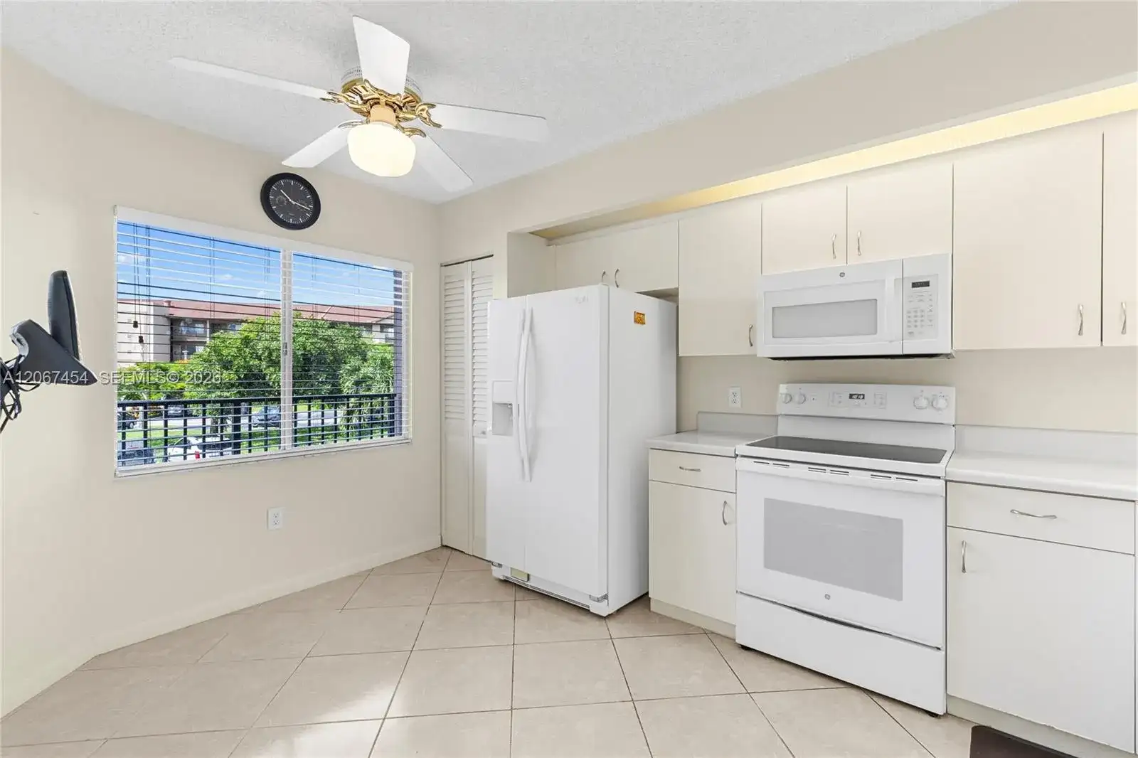13705 SW 12th St # 208B, Pembroke Pines FL 33027 photo 3