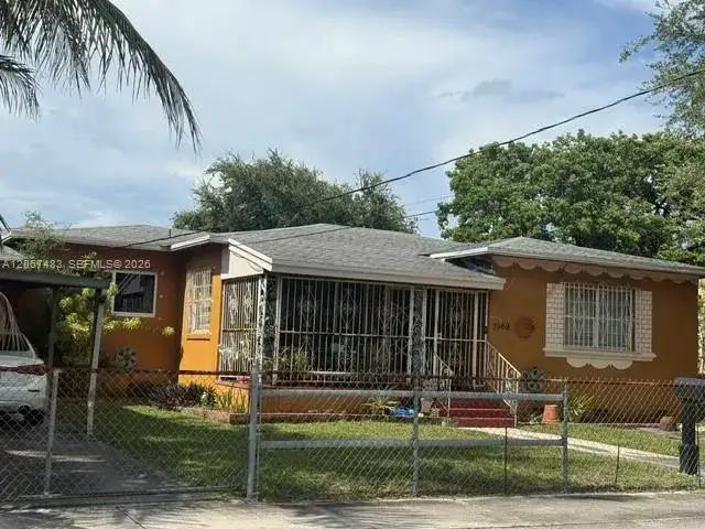 3969 SW 2nd St, Miami FL 33134 photo 2