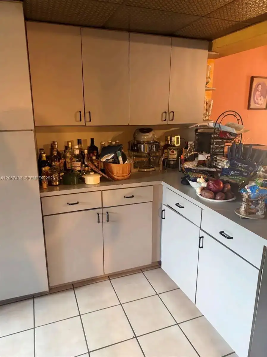 3969 SW 2nd St, Miami FL 33134 photo 4