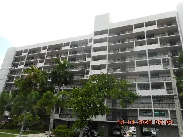 4800 Bayview Dr # 802, Fort Lauderdale FL 33308 photo 2