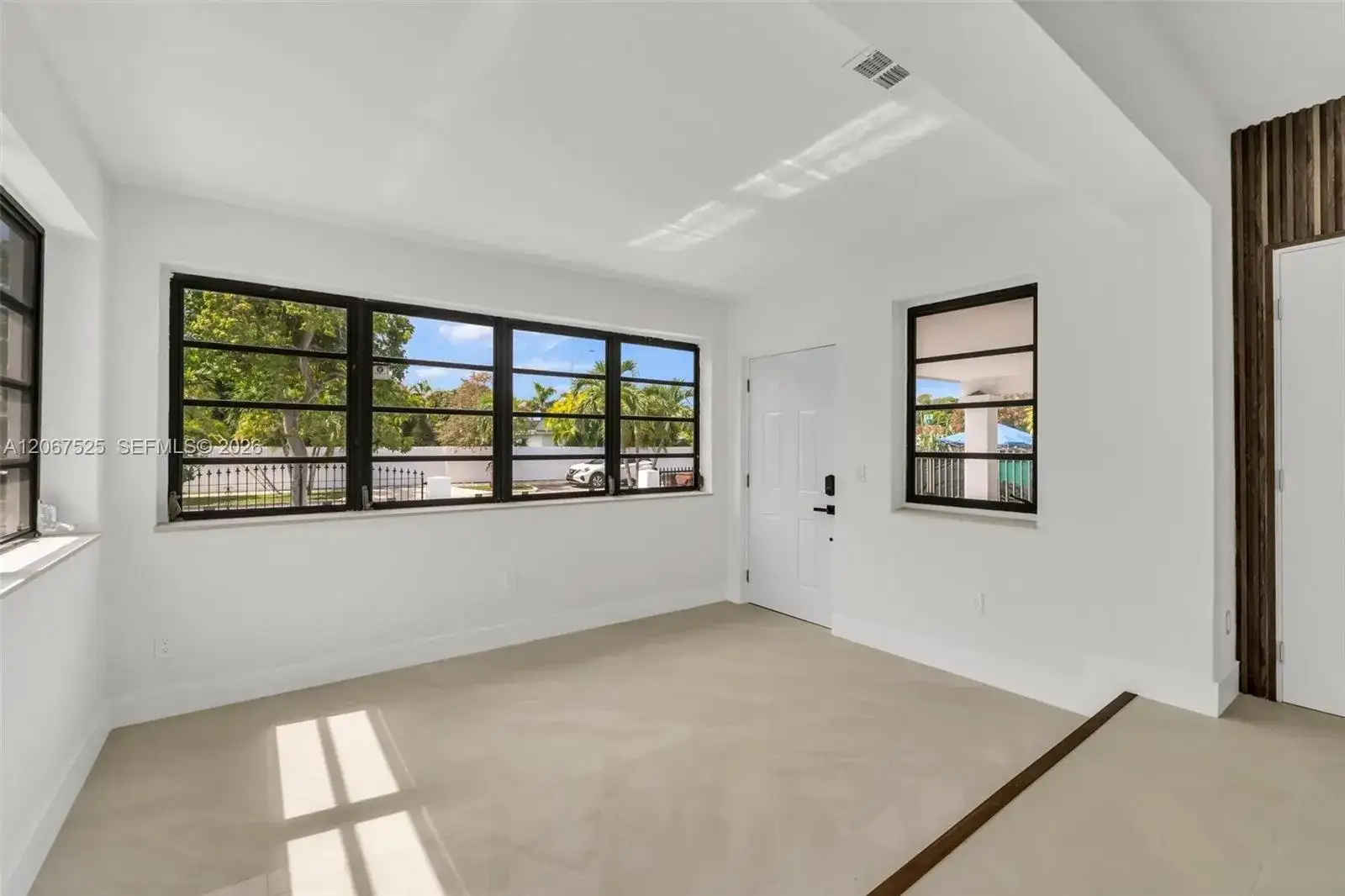 611 SE 4th St, Hialeah FL 33010 photo 5