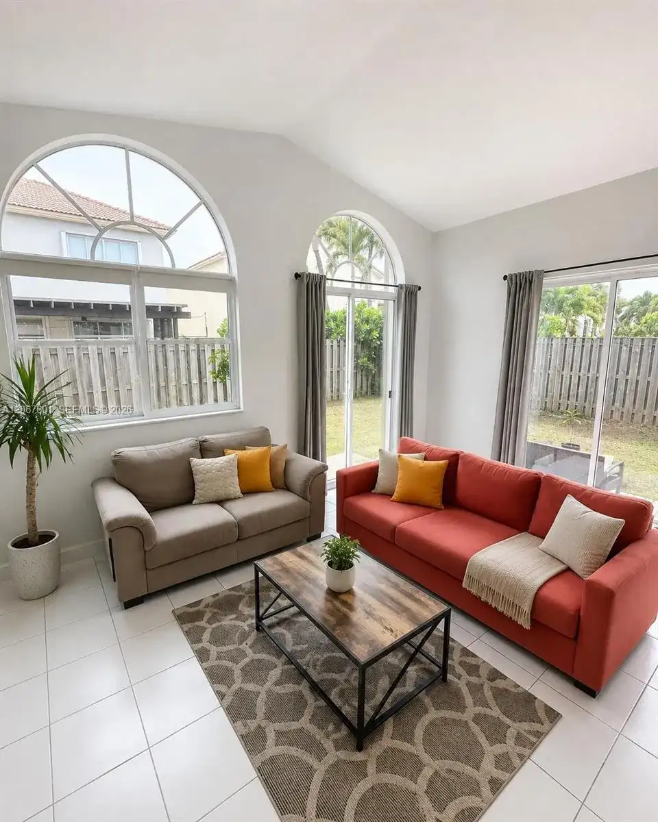 9763 NW 29th St, Doral FL 33172 photo 4